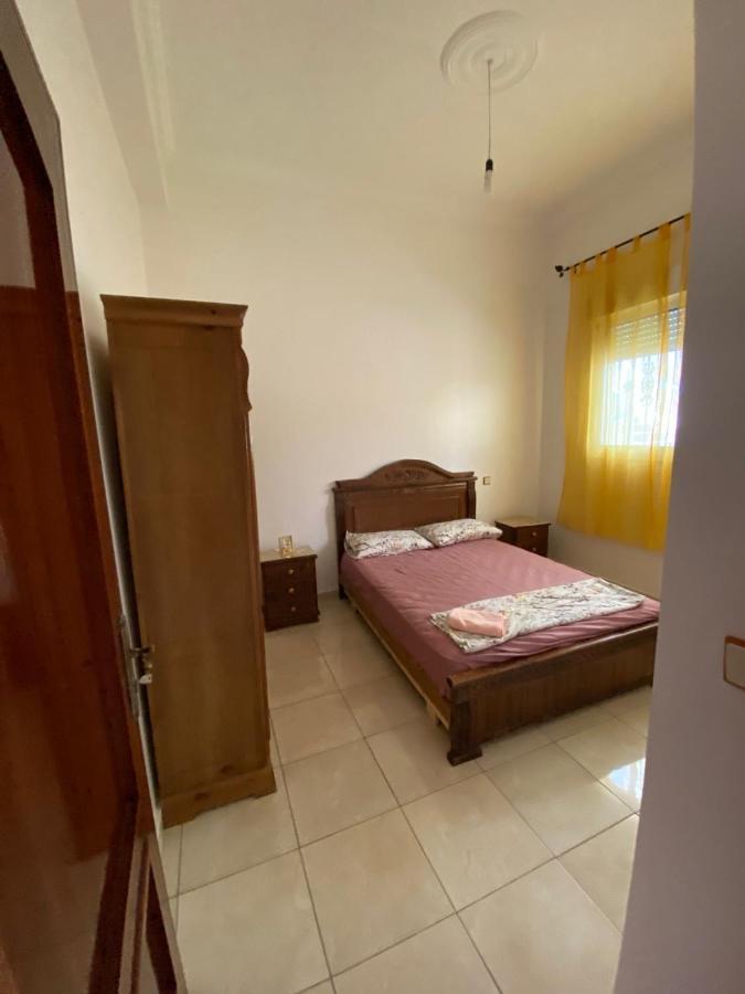 Appartement Martil 3 Chambres Proche De Centre Ville 5Mn A Pied Et La Plage 10Mn A Pied Et 10Mn De Aeroport Tetouan En Voiture ภายนอก รูปภาพ
