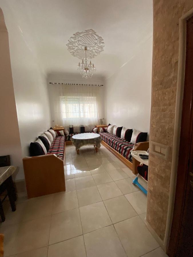 Appartement Martil 3 Chambres Proche De Centre Ville 5Mn A Pied Et La Plage 10Mn A Pied Et 10Mn De Aeroport Tetouan En Voiture ภายนอก รูปภาพ